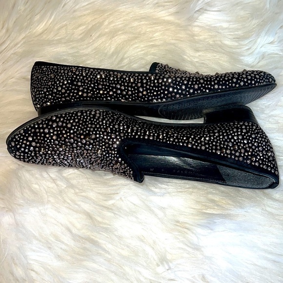 Stuart Weitzman Slipbead Studded Black Flats Sz-8 - Picture 3 of 9